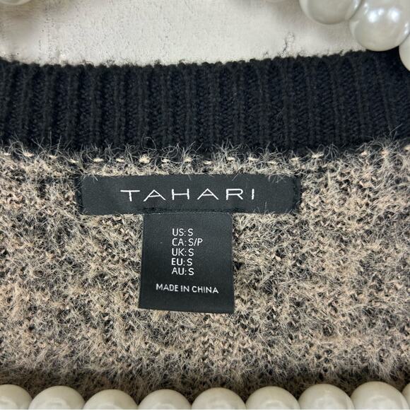 Tahari Brown Black Houndstooth Pattern Fuzzy Eyelash Cardigan Sweater Size S - Picture 6 of 9